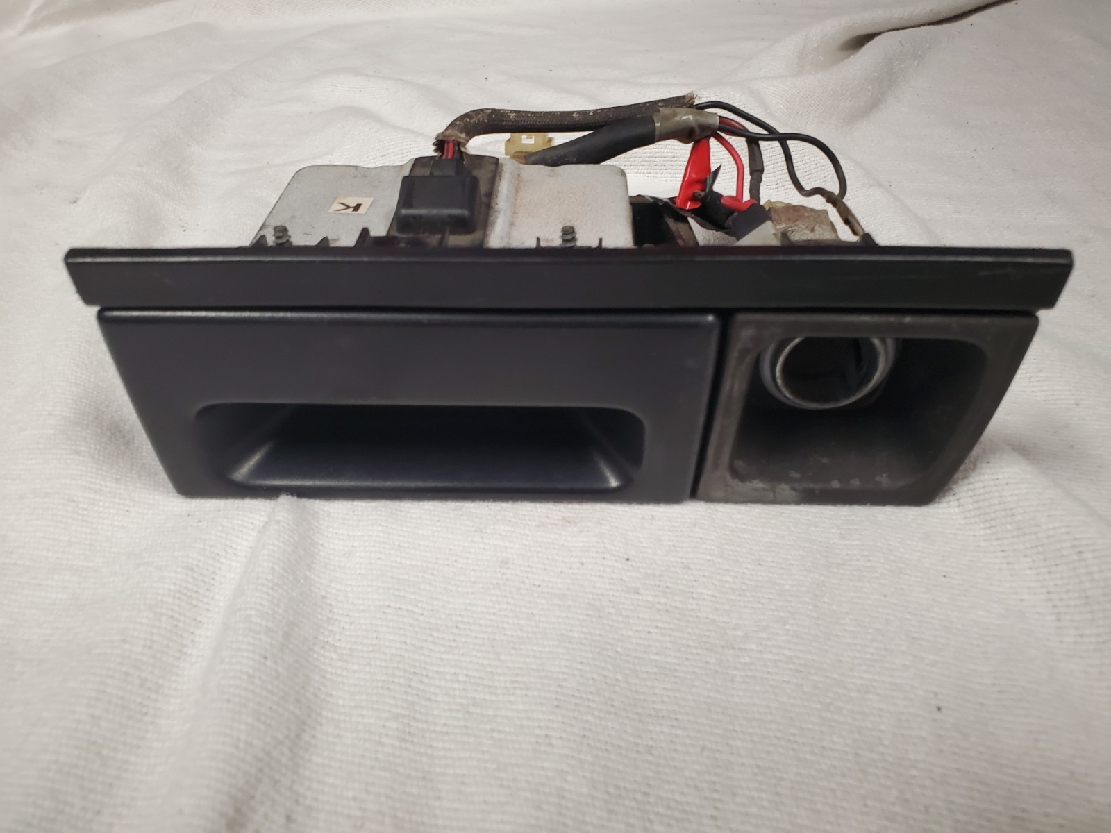 94-01 Acura Integra Black Dash Ash Tray w/ Cigarette Lighter Outlet OEM NICE 94-01 Acura Integra Black Dash Ash Tray w/ Cigarette Lighter Outlet OEM NICE