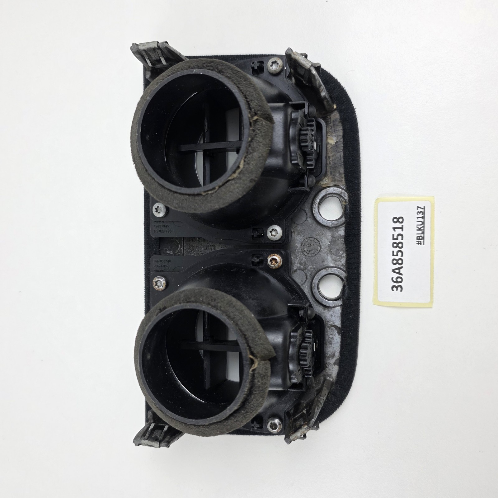 2015-2020 Bentley Bentayga Margin Seal 36A858518