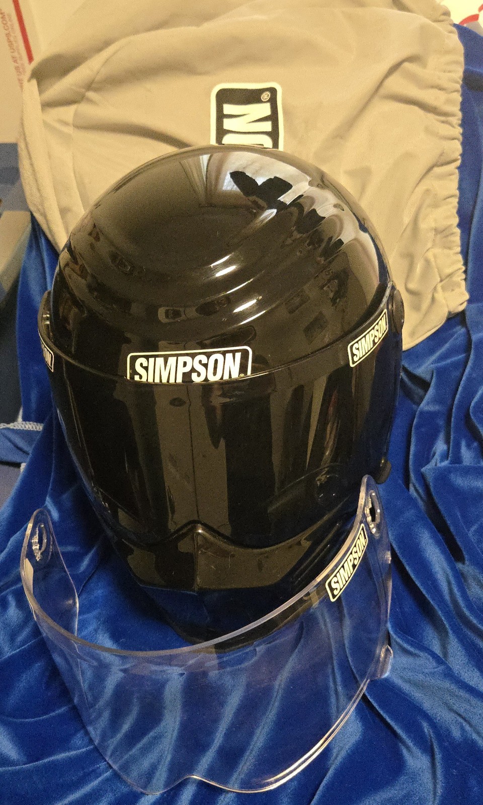 Simpson Racing Products Mod OUTLAW Bandit Motorcycle Helmet Black - Large Simpson Racing Products Mod OUTLAW Bandit Motorcycle Helmet Black - Large