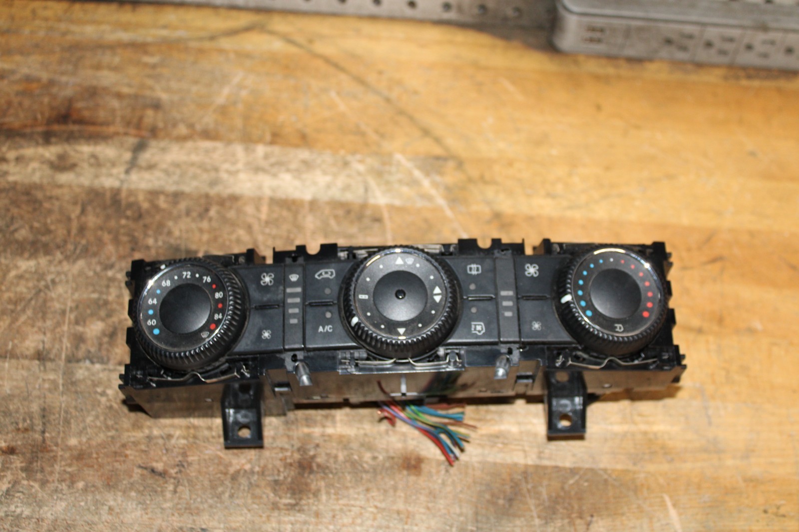 10-18 MERCEDES SPRINTER 2500 AC HEATER CLIMATE CONTROL SWITCH OEM A9068302385 10-18 MERCEDES SPRINTER 2500 AC HEATER CLIMATE CONTROL SWITCH OEM A9068302385