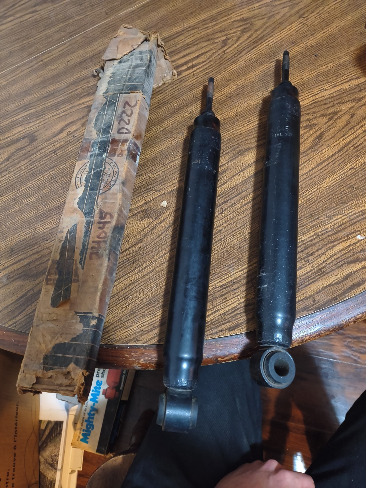 NOS Vintage Hercules Rear Shocks Pair 24045 D222 Ford Fairlane Torino Mustang