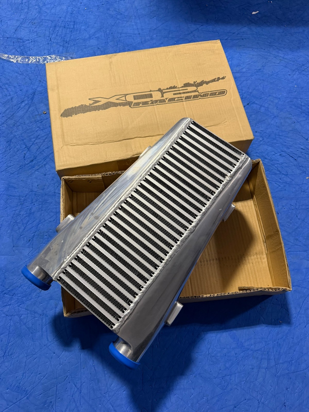 Universal Bar & Plate Intercooler 18.5x6x3.5\