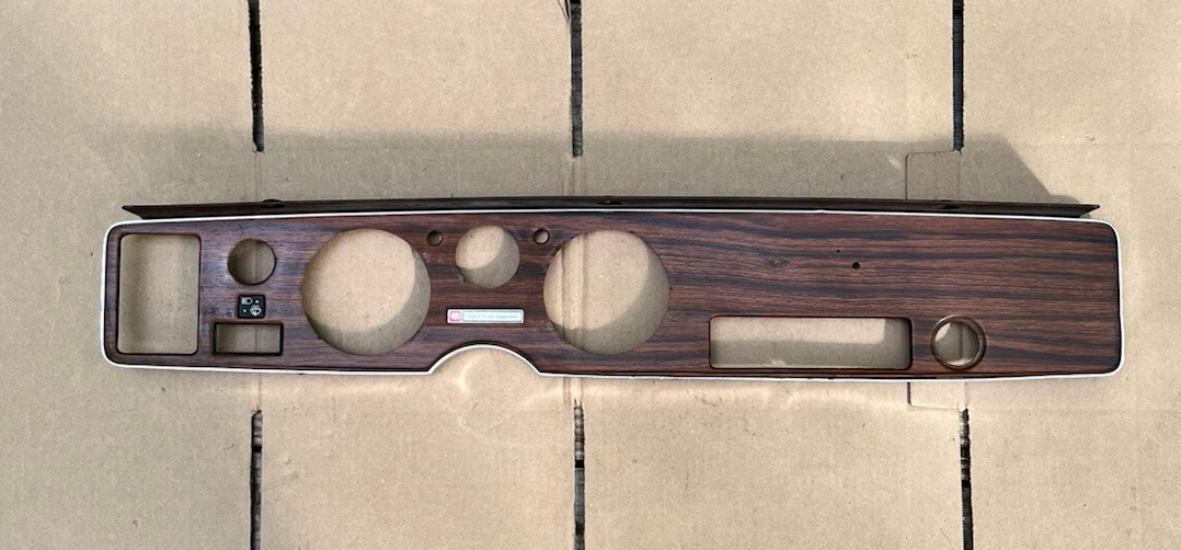 1970-1981 pontiac dash face bezel wood grain