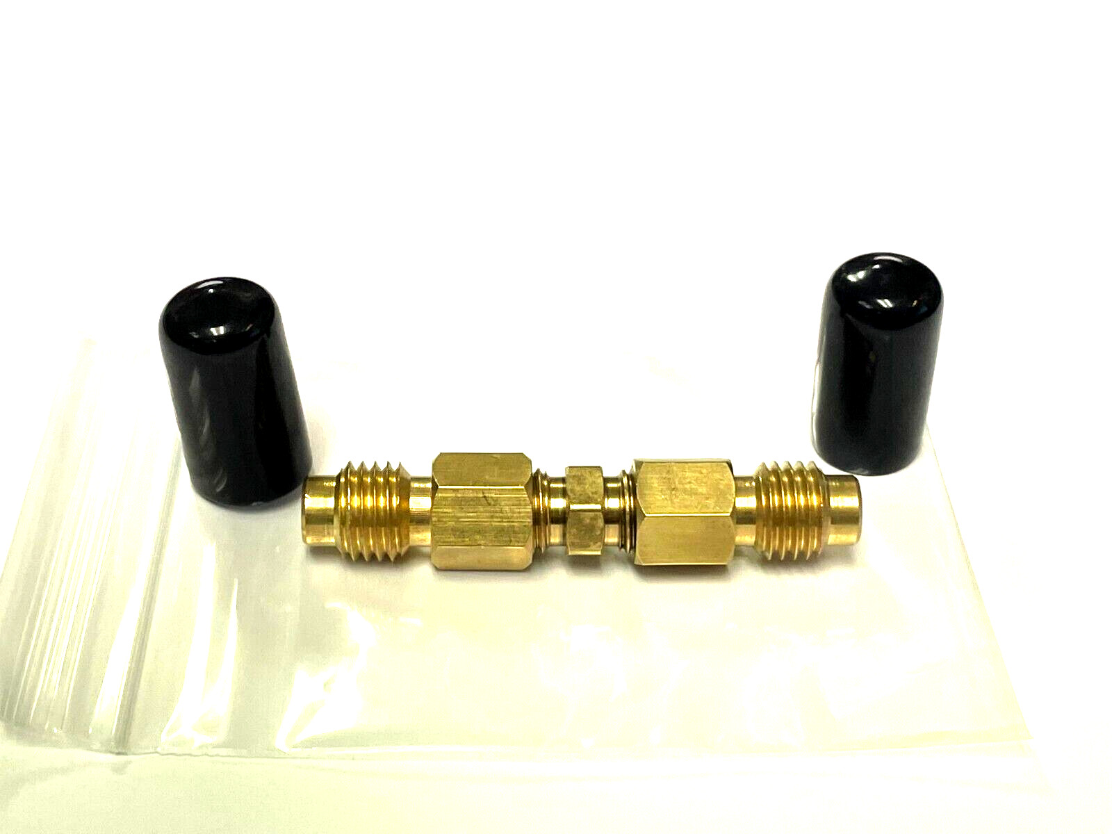 R134a Hose Coupler, R134a (1/2 ACME Male) to R134a (1/2 ACME Male) Hose Extender R134a Hose Coupler, R134a (1/2 ACME Male) to R134a (1/2 ACME Male) Hose Extender