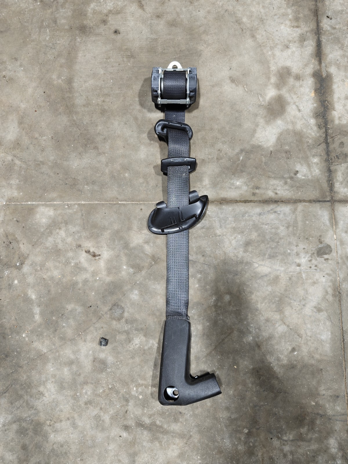 05-13 CHEVROLET CORVETTE C6 FRONT RIGHT PASSENGER SIDE SEAT BELT RETRACTOR OEM
