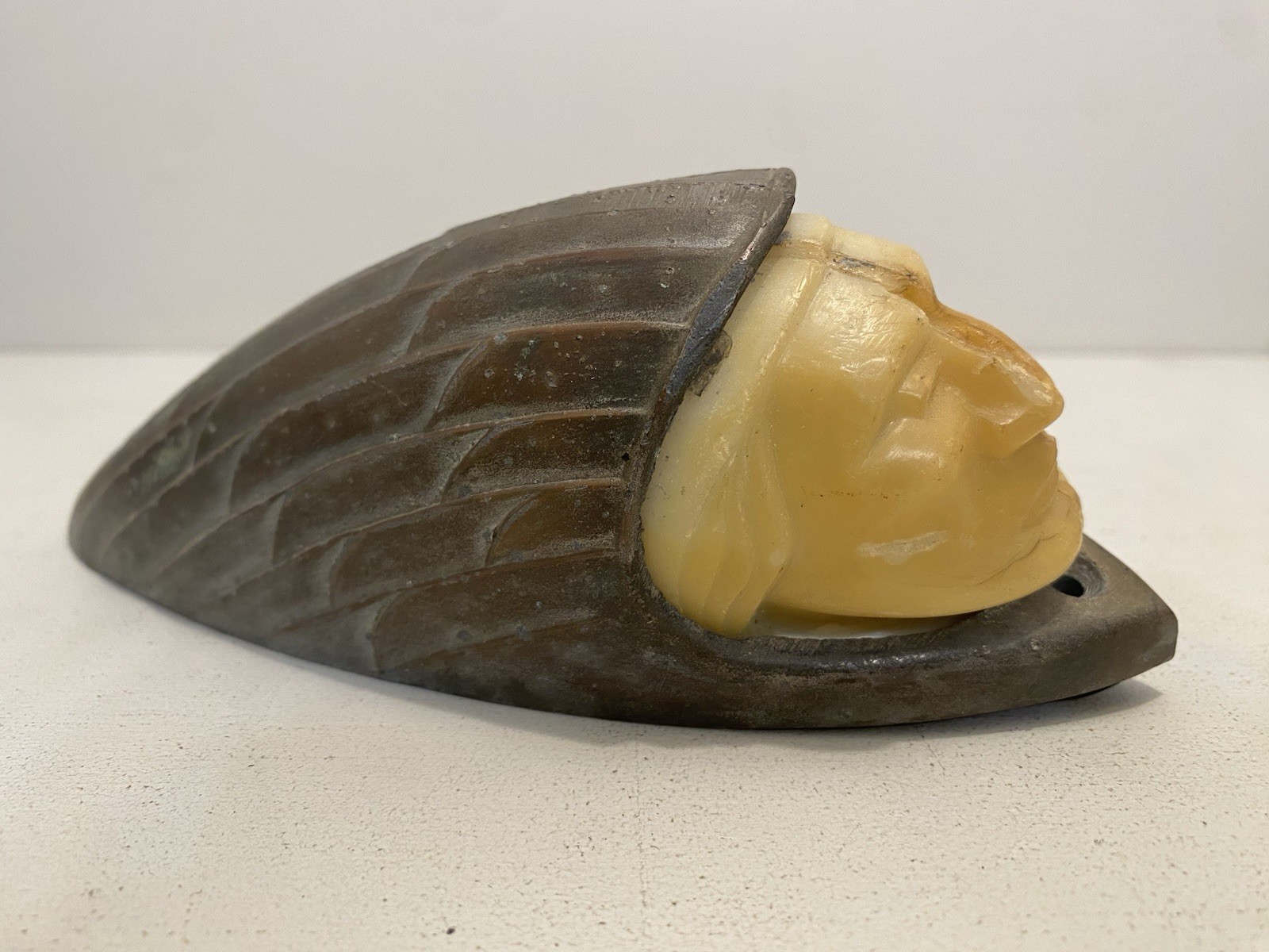 Vintage Indian Chief Head War Bonnet Motorcycle Front Fender Light Vintage Indian Chief Head War Bonnet Motorcycle Front Fender Light