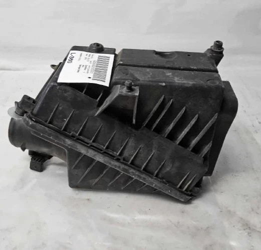 2014-2016 Chevrolet Silverado Sierra 1500 Air Cleaner Intake Filter Box OEM
