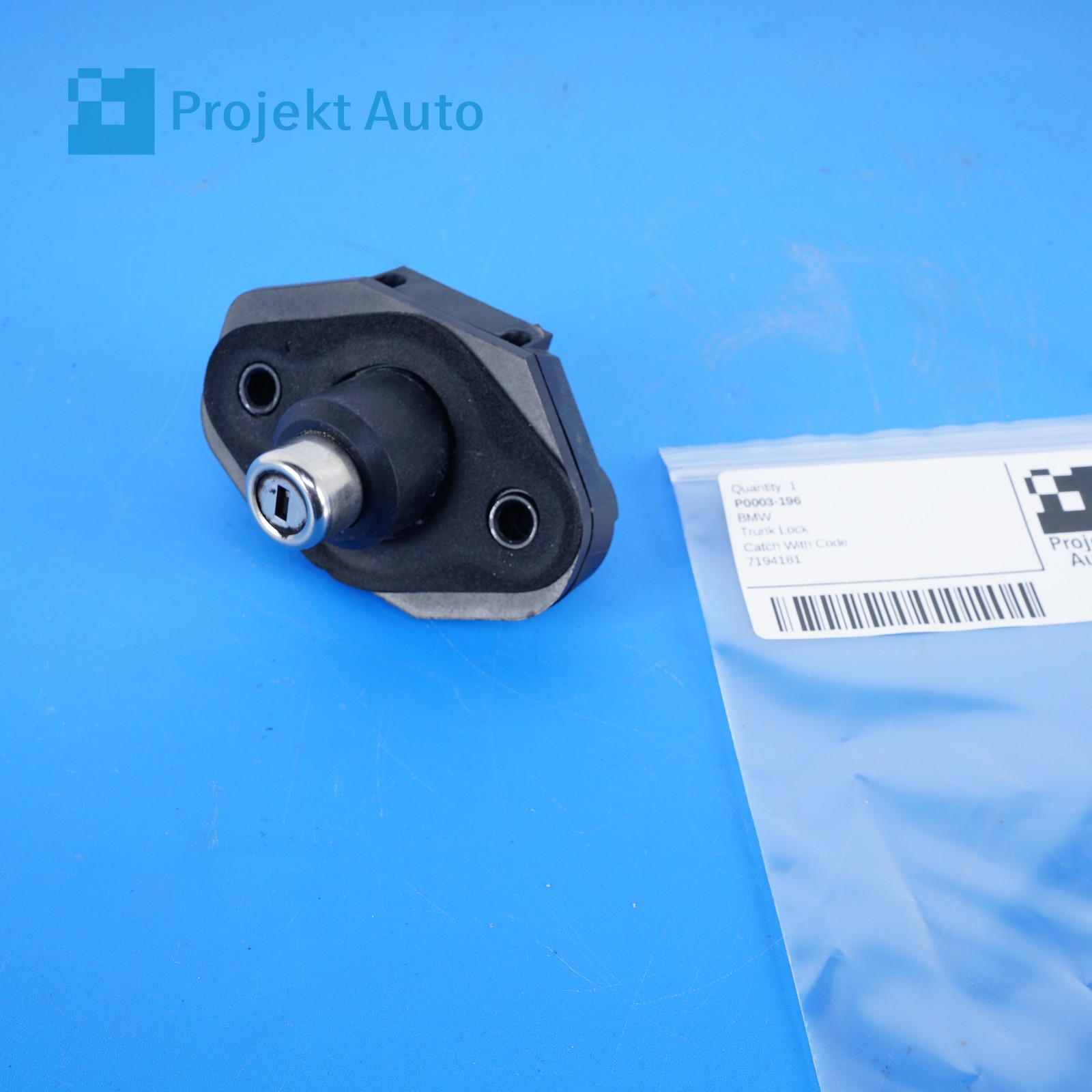 09-21 OEM BMW Rear Trunk Lock Key Cylinder 7194181 F01 F02 F04