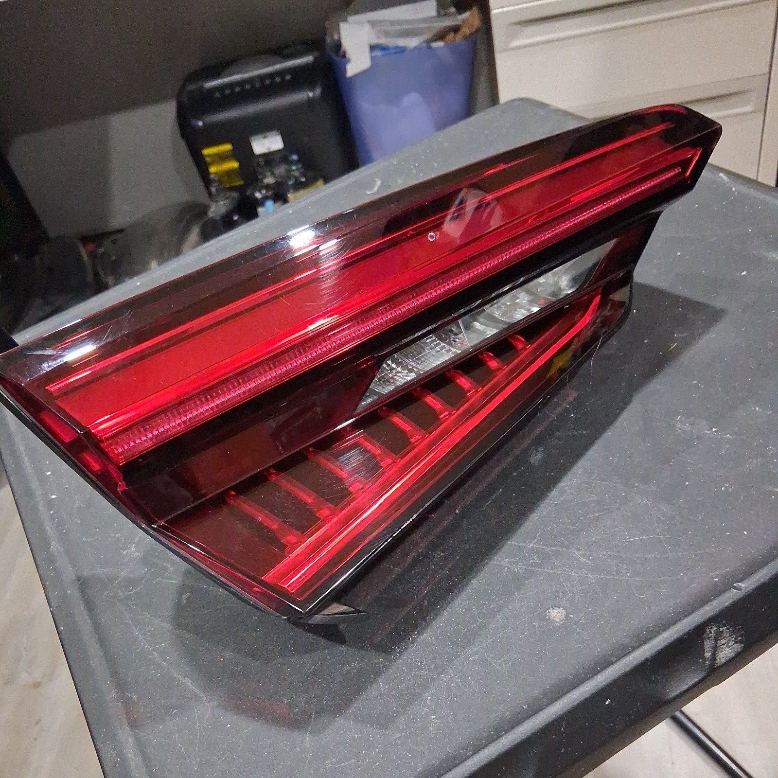 2018-2019 AUDI S5 A5 LH SIDE DRIVER INNER REAR TAILLIGHT LAMP OEM 8W6945093AB 2018-2019 AUDI S5 A5 LH SIDE DRIVER INNER REAR TAILLIGHT LAMP OEM 8W6945093AB