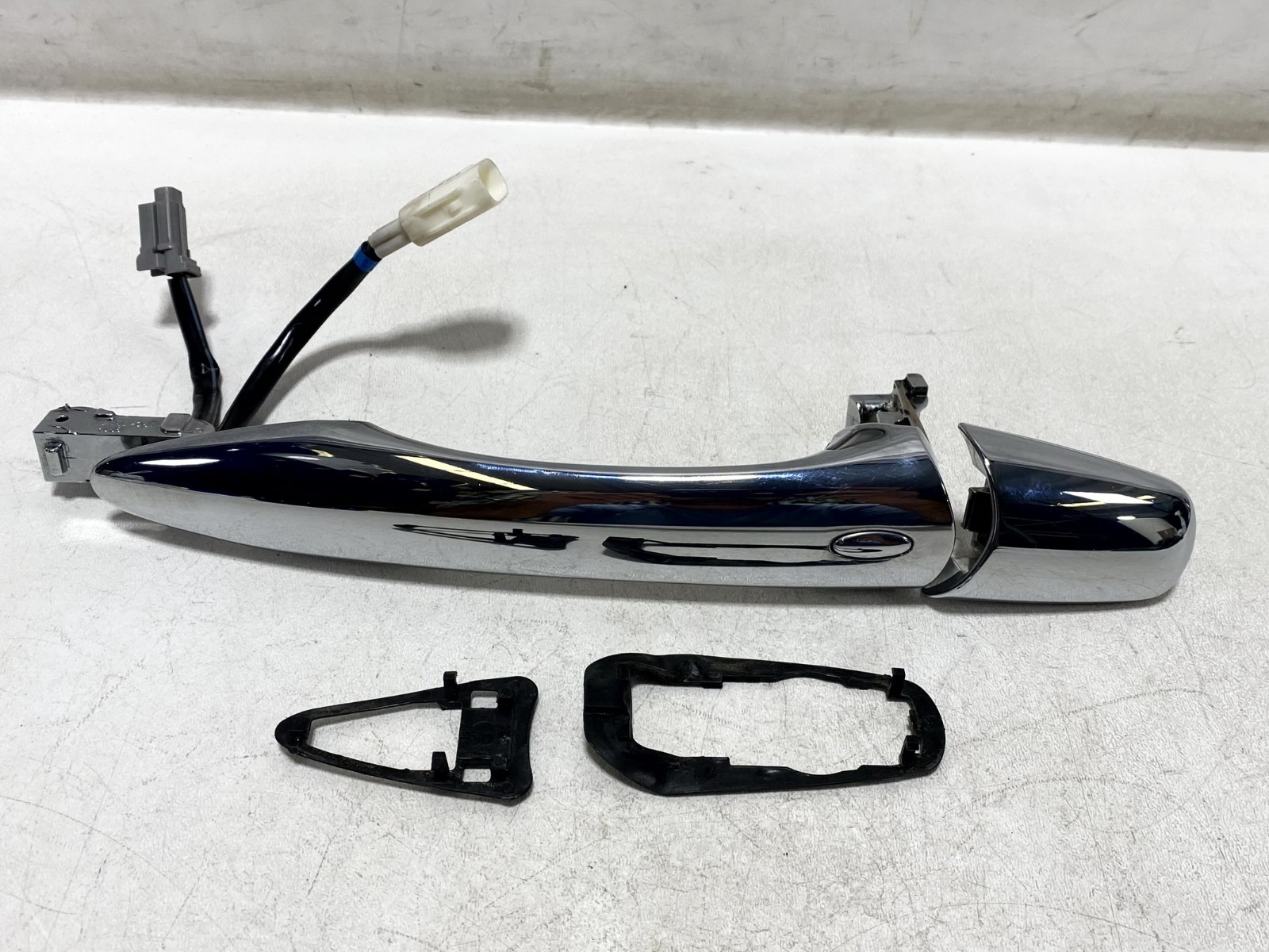 13-20 INFINITI JX35 QX60 FRONT RIGHT RH PASS SIDE EXTERIOR DOOR HANDLE OEM