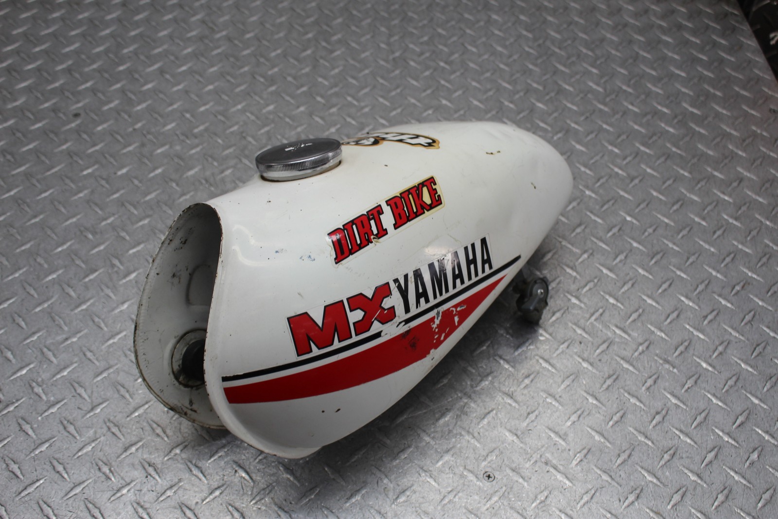 1981 YAMAHA MX80 GAS FUEL TANK CELL PETROL RESERVOIR