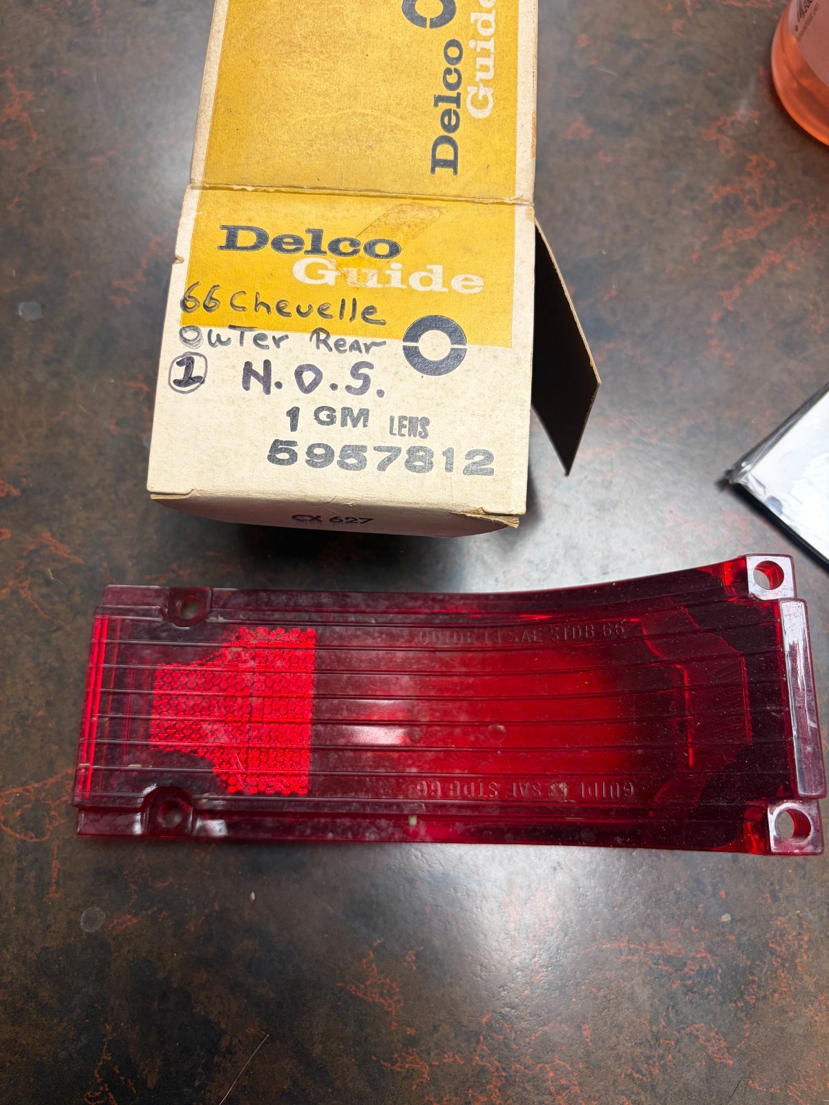 NOS 1966 CHEVROLET CHEVELLE FACTORY OEM TAILLIGHT LENS GM 5957812 NOS 1966 CHEVROLET CHEVELLE FACTORY OEM TAILLIGHT LENS GM 5957812