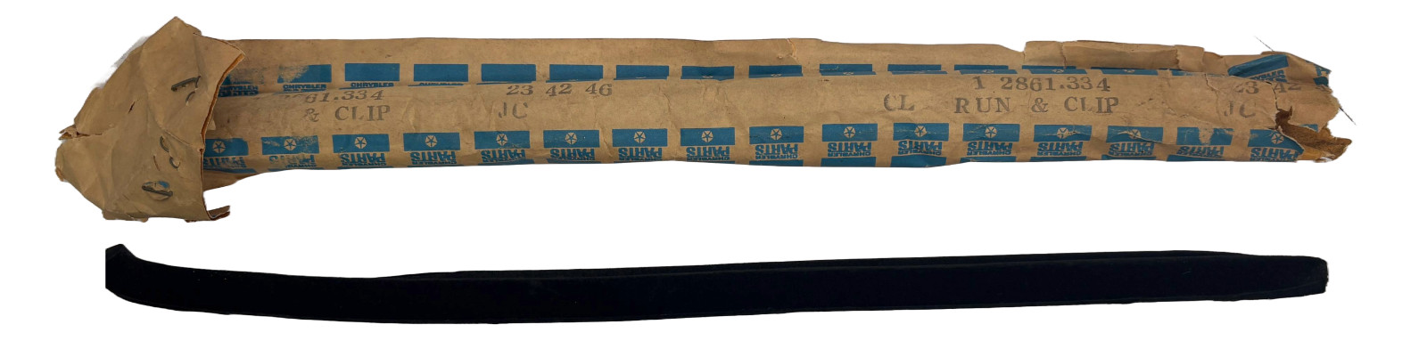 New Old Stock Right Tail Gate Outer Glass Run for 1968-70 B Body Wagons #2861334