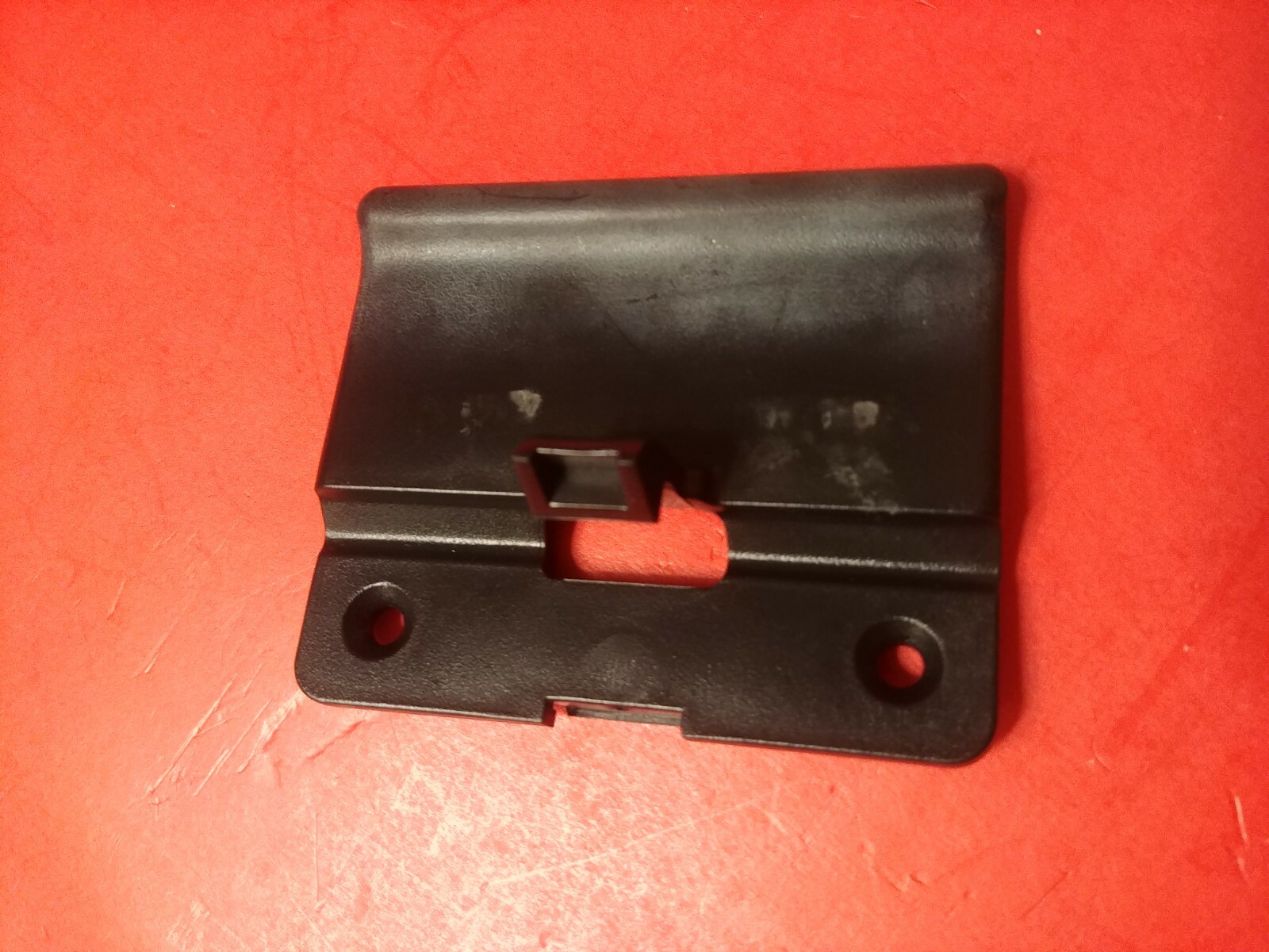 05 06 07 FORD FIVE HUNDRED FREESTYLE MONTEGO LATCH LOCK 4 CENTER CONSOLE ARMREST 05 06 07 FORD FIVE HUNDRED FREESTYLE MONTEGO LATCH LOCK 4 CENTER CONSOLE ARMREST