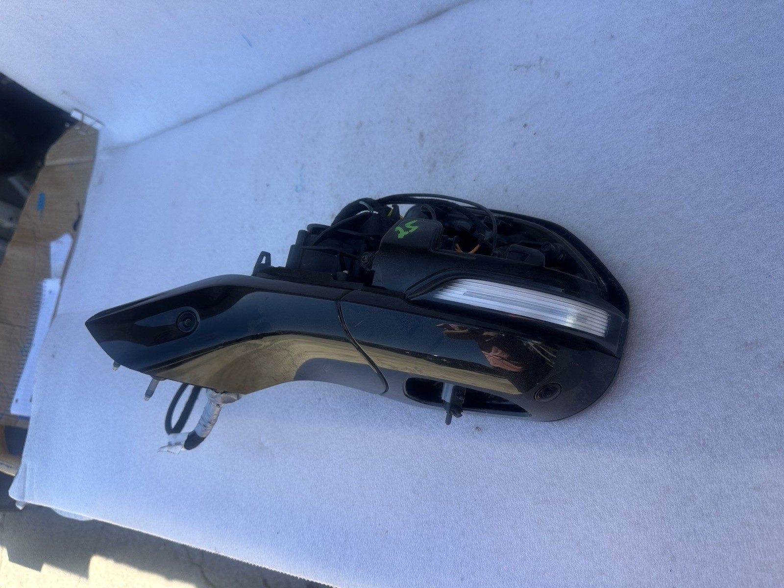2025 2026 Rivian R1T R1S Front Left Door Mirror Camera OEM USED DAMAGE/CRACK 2025 2026 Rivian R1T R1S Front Left Door Mirror Camera OEM USED DAMAGE/CRACK