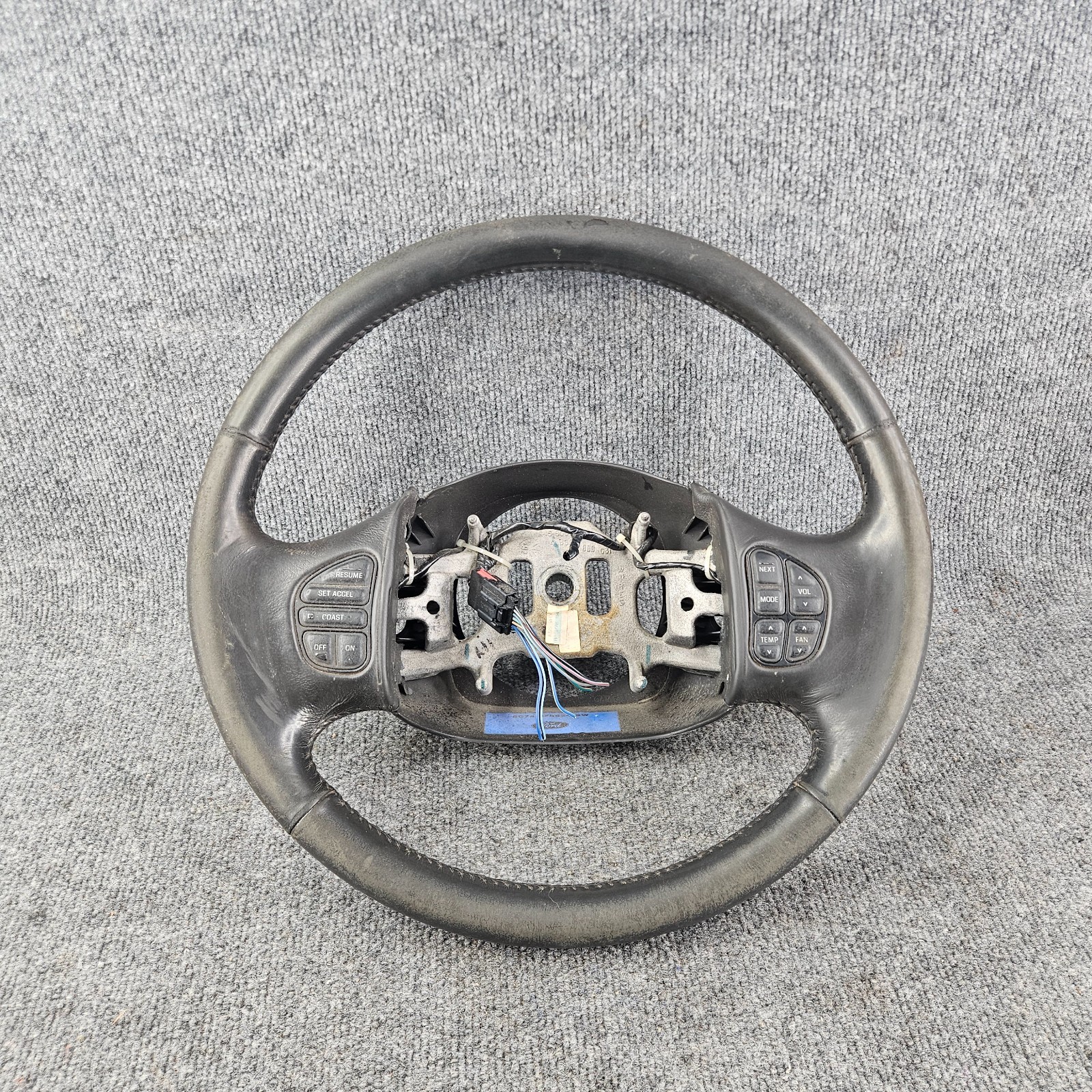 1999-2007 Ford F250 F350 Excursion Black Leather Steering Wheel CUT HARENESS 1999-2007 Ford F250 F350 Excursion Black Leather Steering Wheel CUT HARENESS