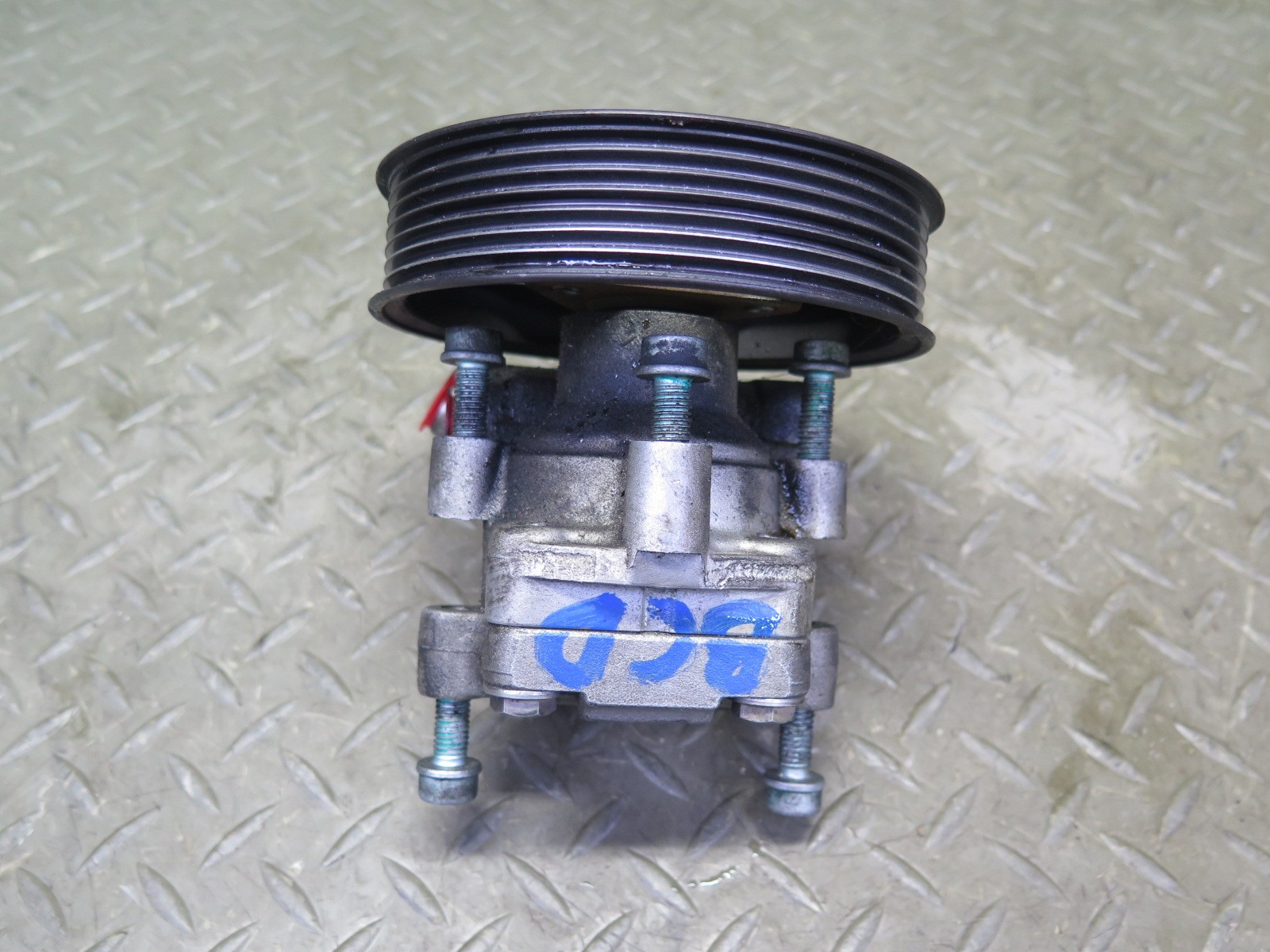 2006-2012 BENTLEY FLYING SPUR 6.0L ENGINE POWER STEERING PUMP W/ PULLEY