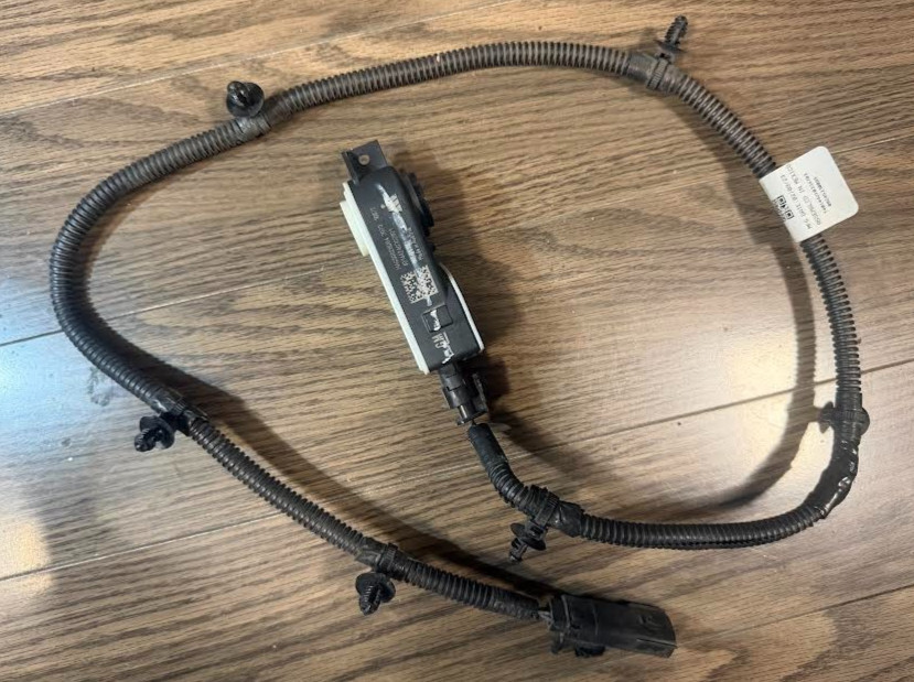 OEM 2022-2025 GMC Sierra 1500 WIRE HARNESS MOTOR FOR GRILLE SHUTTER OEM 2022-2025 GMC Sierra 1500 WIRE HARNESS MOTOR FOR GRILLE SHUTTER