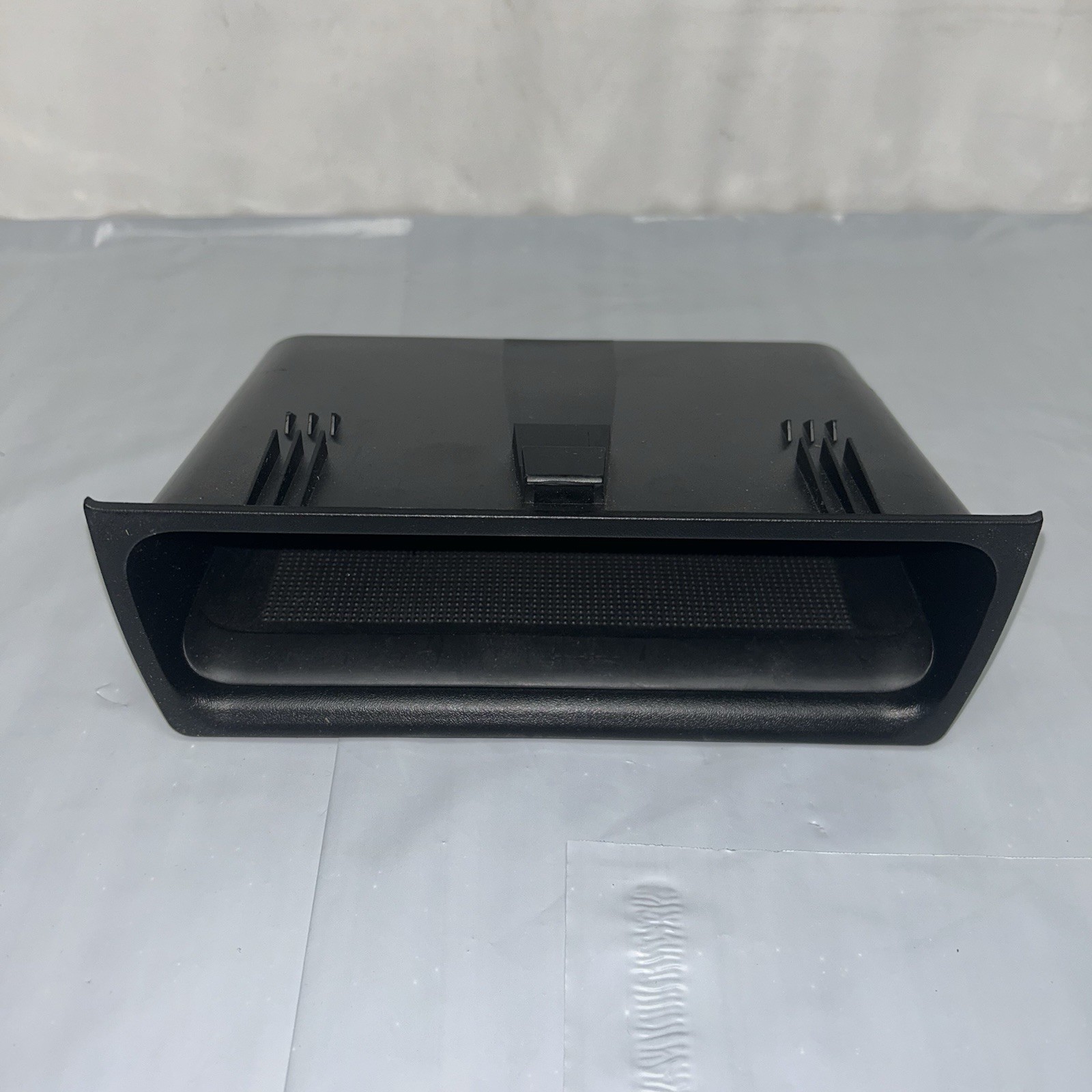 1998-2005 PORSCHE 911 - DASH Storage BIN / TRAY 99655224301 1998-2005 PORSCHE 911 - DASH Storage BIN / TRAY 99655224301