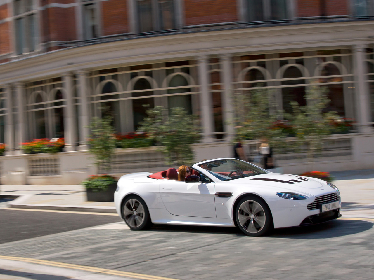 2012 Aston Martin Vantage V12 Roadster