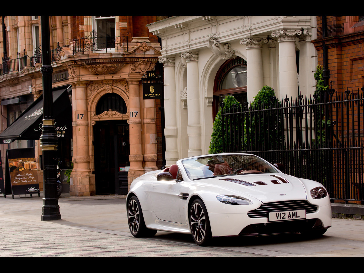 2012 Aston Martin Vantage V12 Roadster