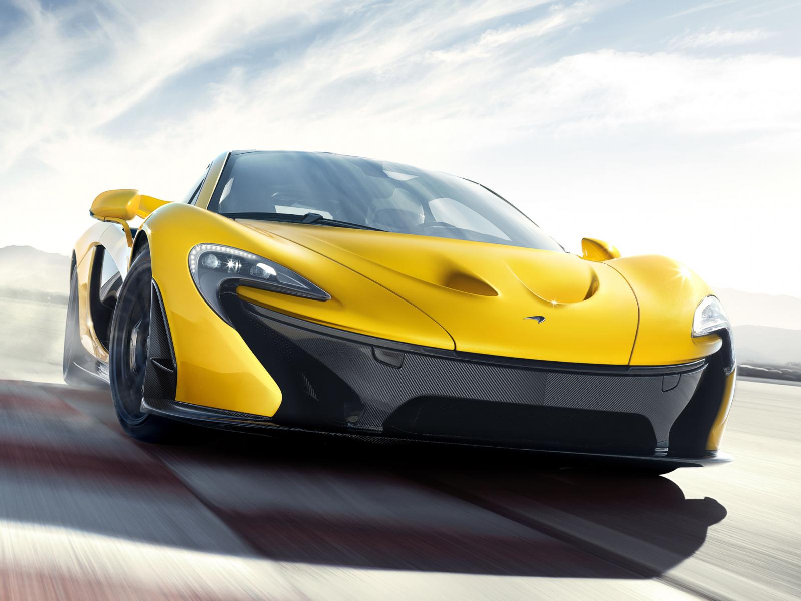 2015 McLaren P1