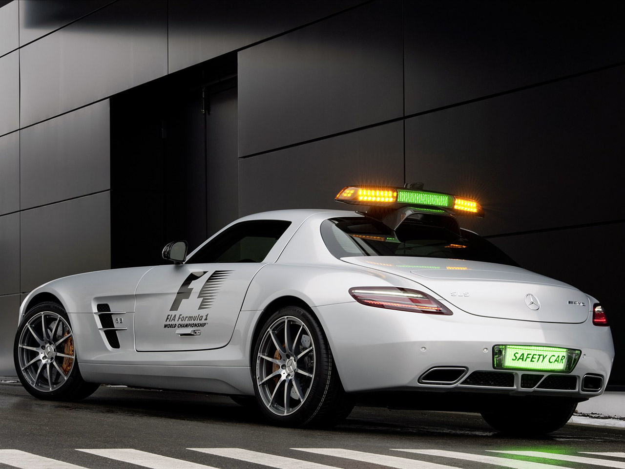 2010 Mercedes-Benz SLS AMG Safety Car