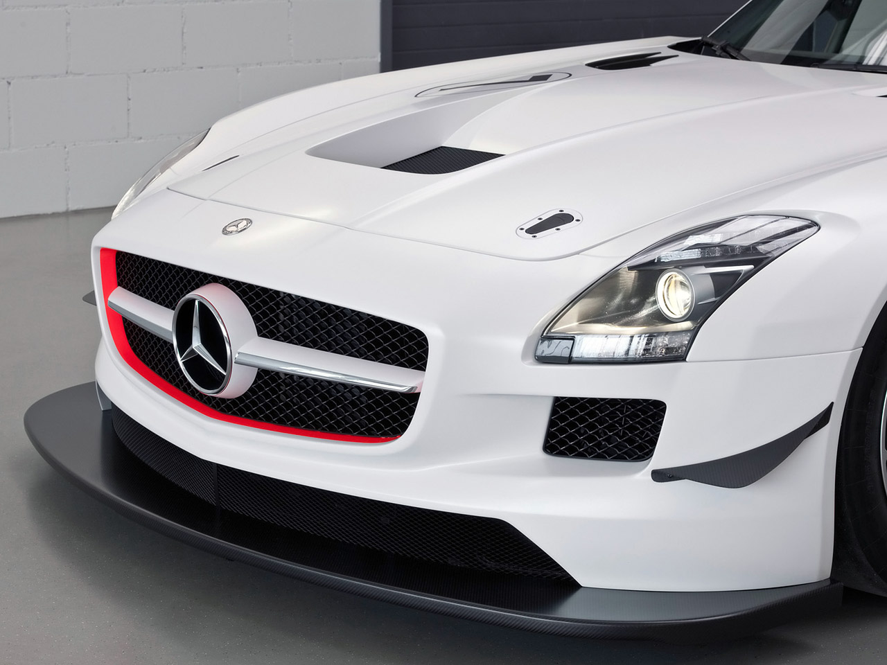 2011 Mercedes-Benz SLS AMG GT3