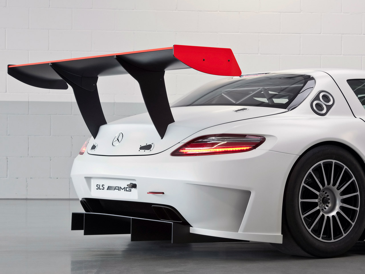2011 Mercedes-Benz SLS AMG GT3