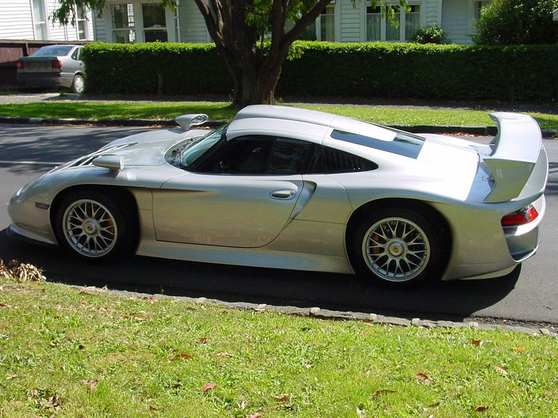 1997 Porsche 911 GT1