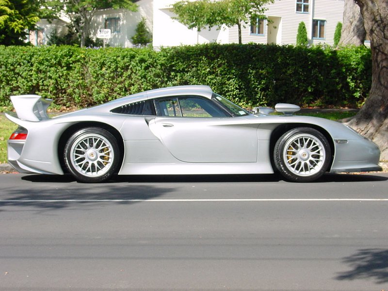 1997 Porsche 911 GT1