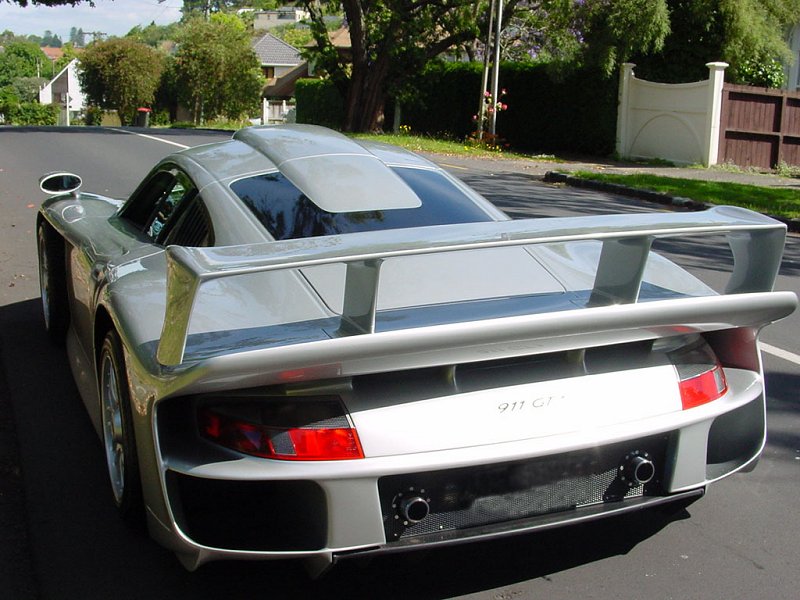 1997 Porsche 911 GT1
