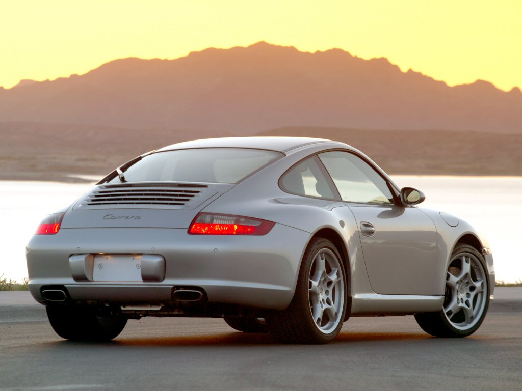 2005 Porsche 911 Carrera