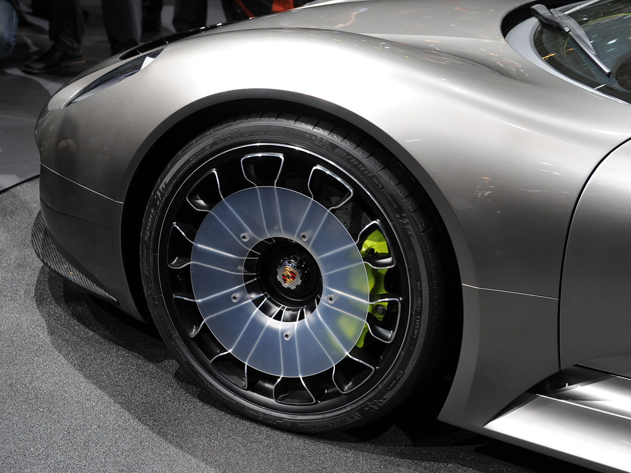 2010 Porsche 918 Spyder Concept
