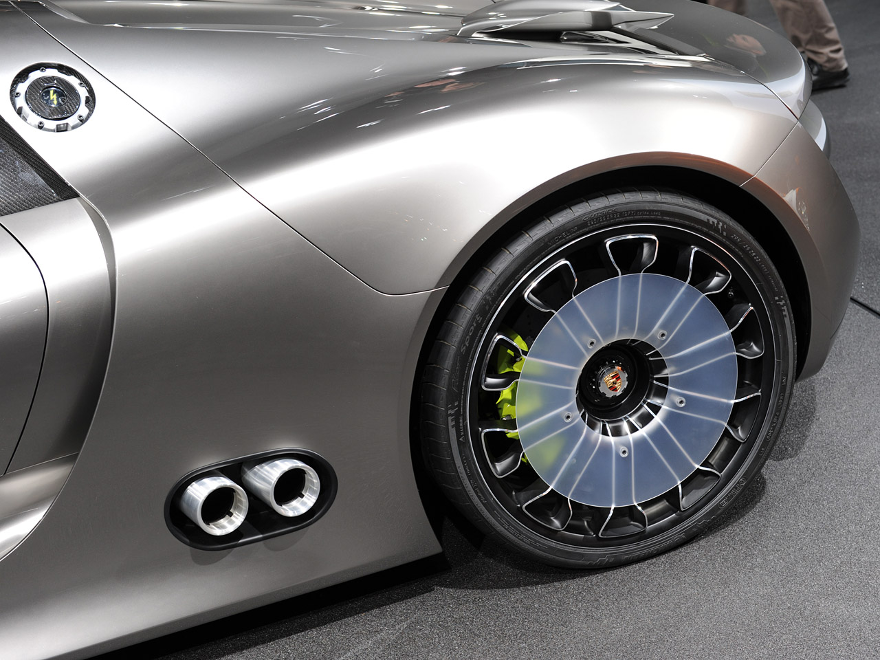 2010 Porsche 918 Spyder Concept