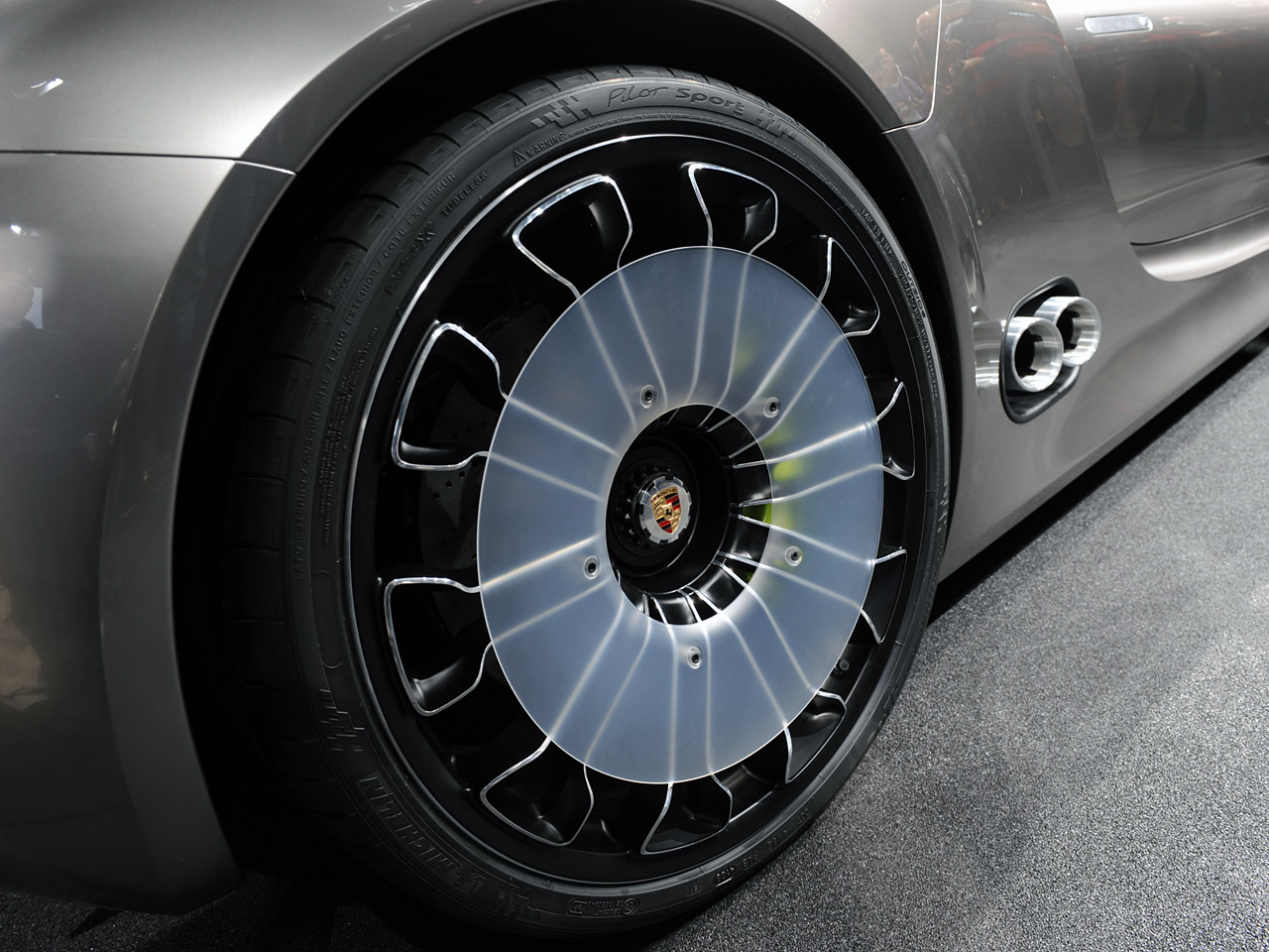 2010 Porsche 918 Spyder Concept