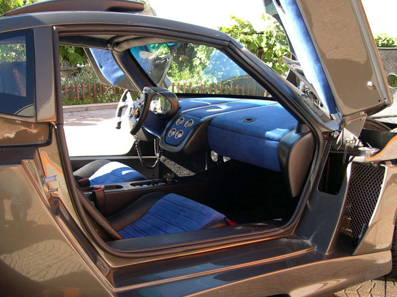 2013 Simbol Design Lavazza GTX-R