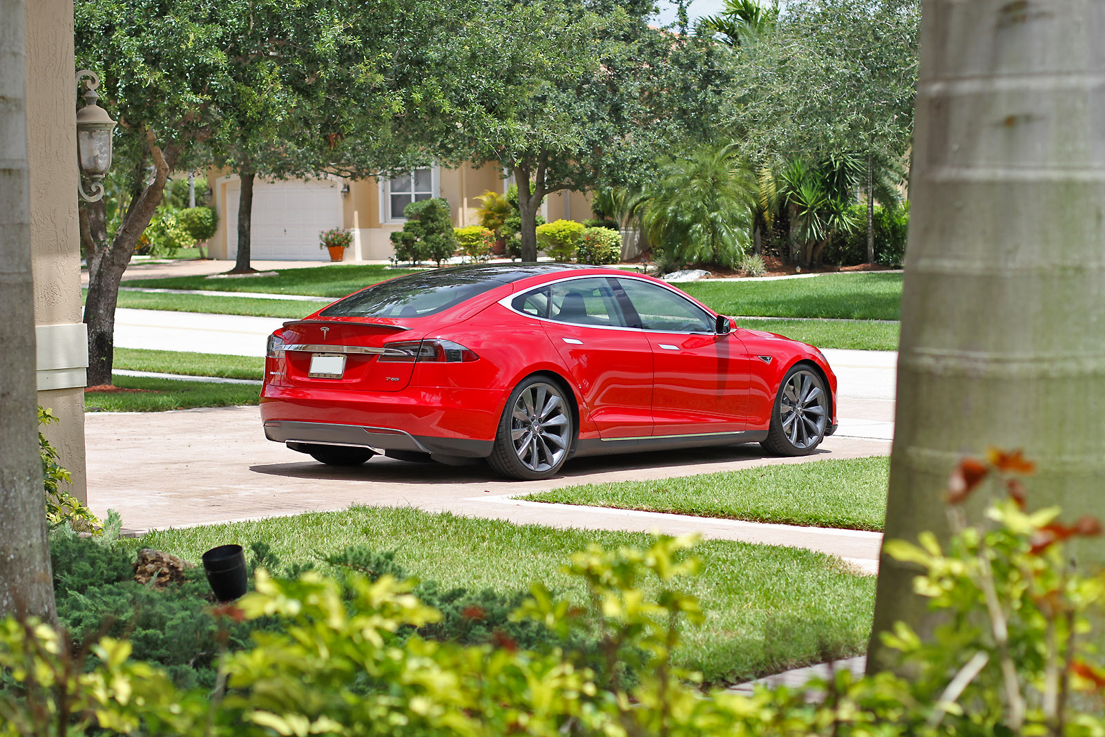 2013 Tesla Model S