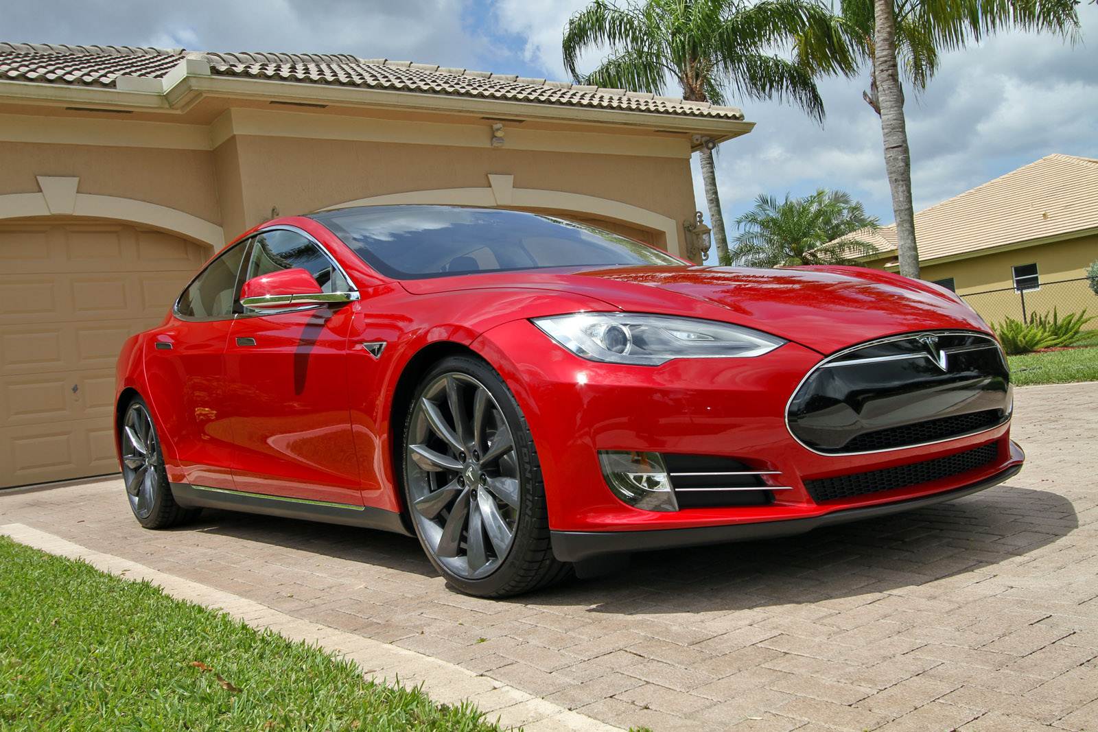 2013 Tesla Model S